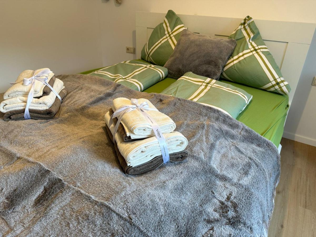 Apartamento Schwarzwald Maedl Bad Wildbad Exterior foto